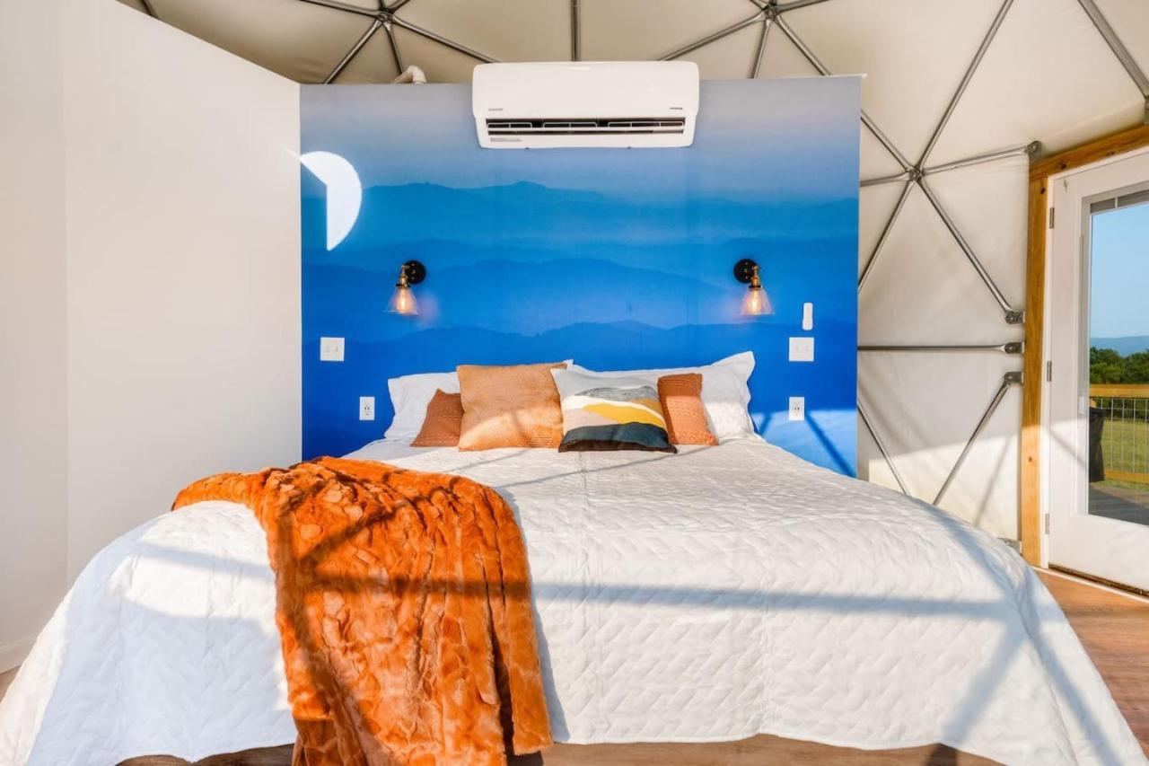 Tranquil Dome At Faraway Camp Guest House Luray Bagian luar foto