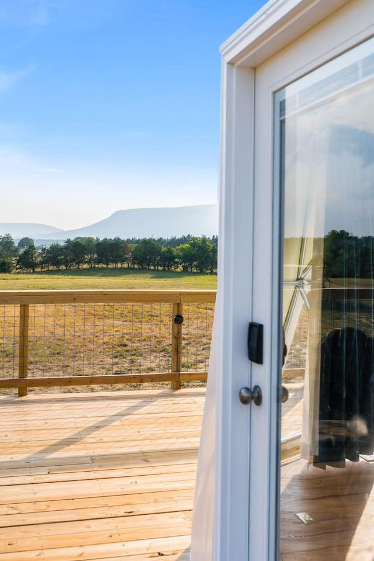 Tranquil Dome At Faraway Camp Guest House Luray Bagian luar foto