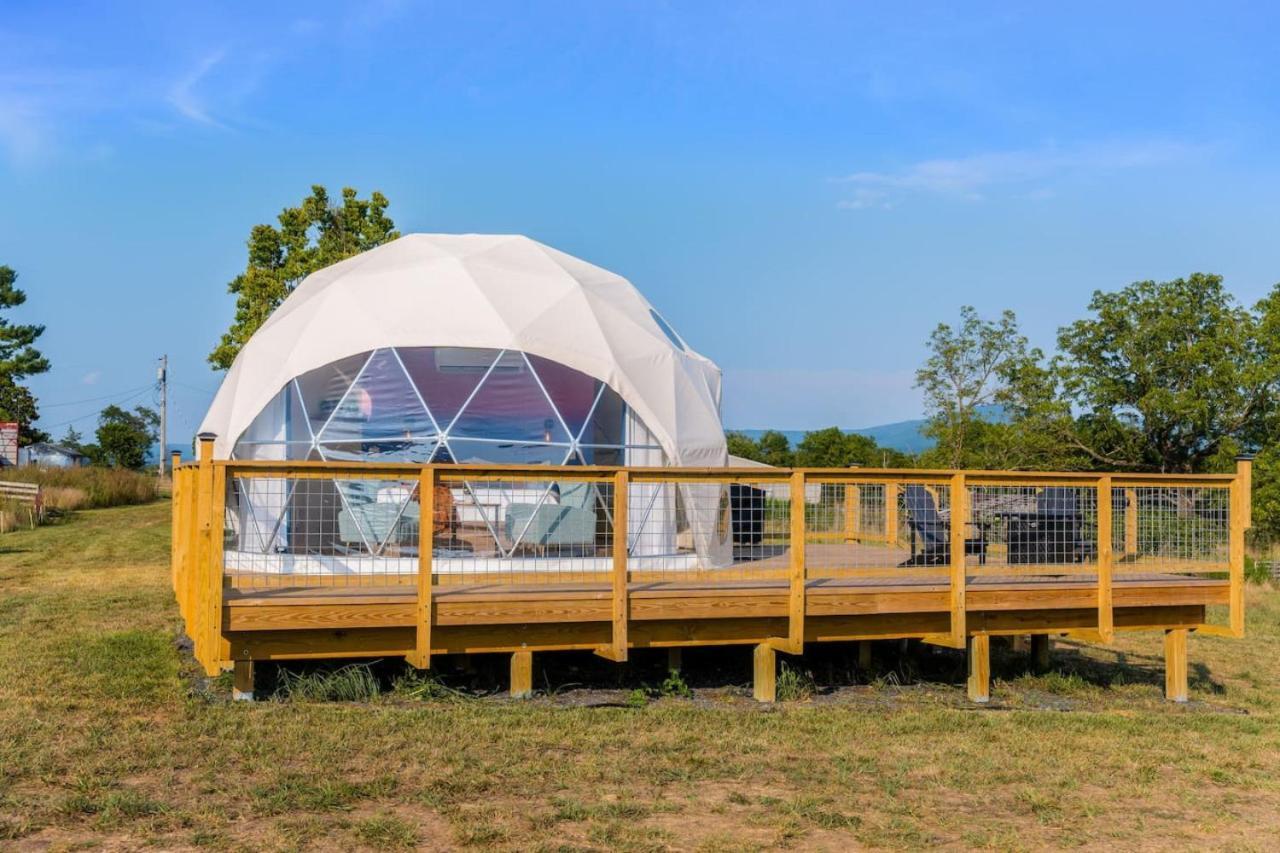 Tranquil Dome At Faraway Camp Guest House Luray Bagian luar foto